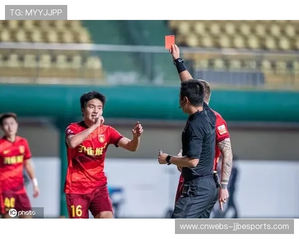 深圳新鹏城1-0小胜河北队，卡尔德克点射制胜