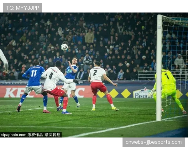 半场：里尔1-1斯特拉斯堡，双方各入一粒点球